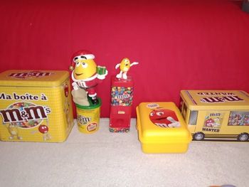collection M&M's, boîte, lunch box, distributeur
