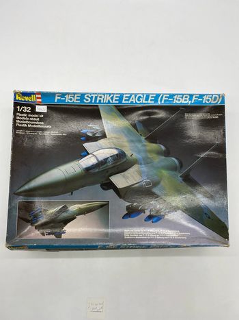 Maquette Revell F-15 E Strike Eagle (F-15B, F-15D)