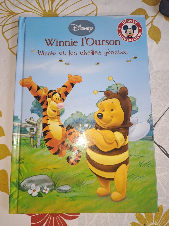 Winnie l ourson, Winnie et les abeilles géantes, disney