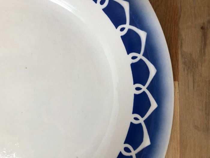 Vintage sublime plat creux blanc et bleu faïence Badonviller - photo numéro 3