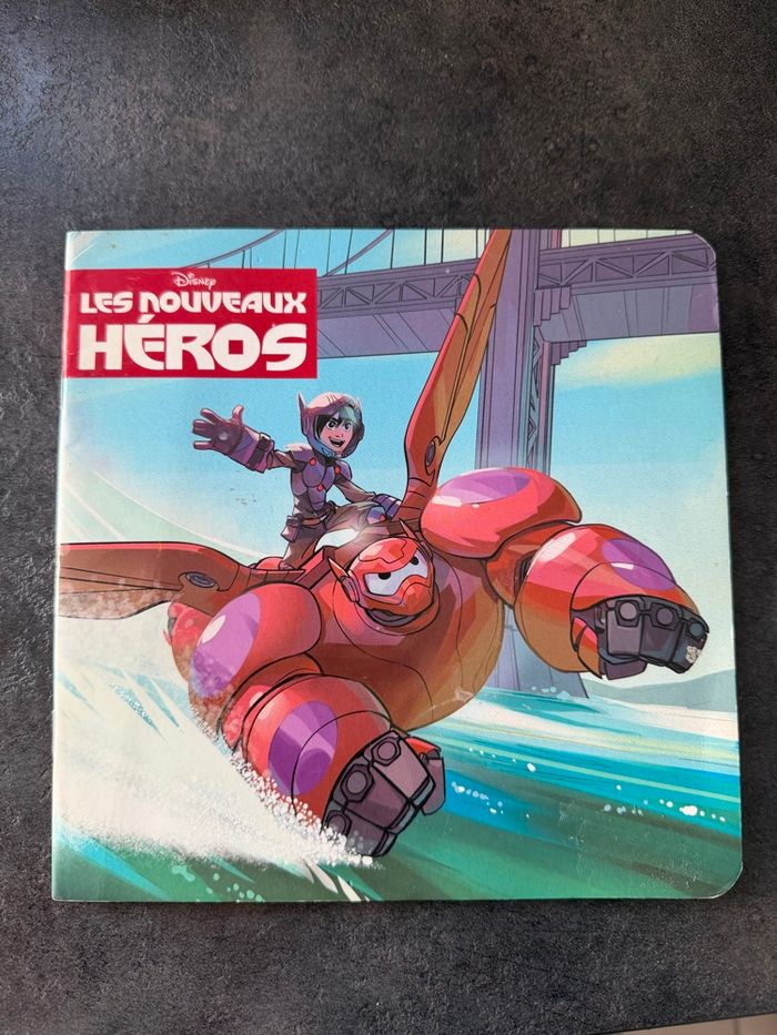 Livre « Les nouveaux héros »