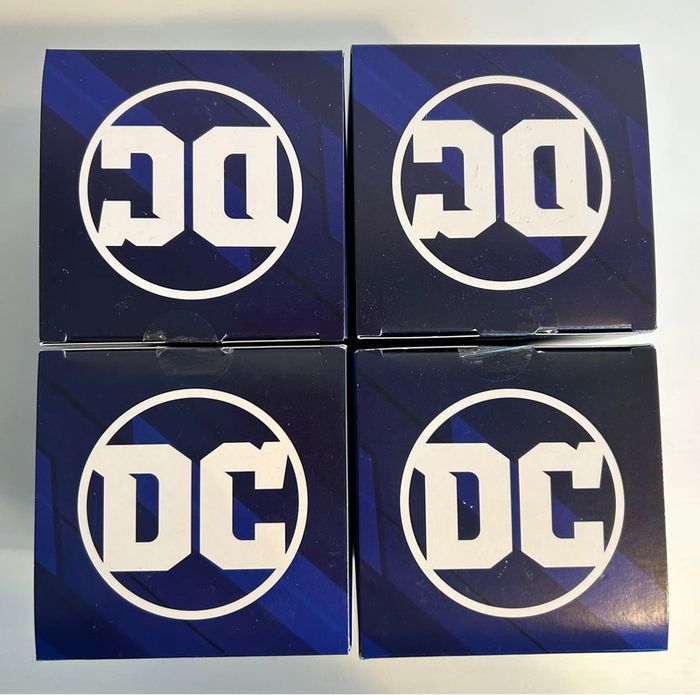 DC Justice League Pack 4 Figurines : Batman, flash, Wonder Woman & superman (neuf ) - photo numéro 18