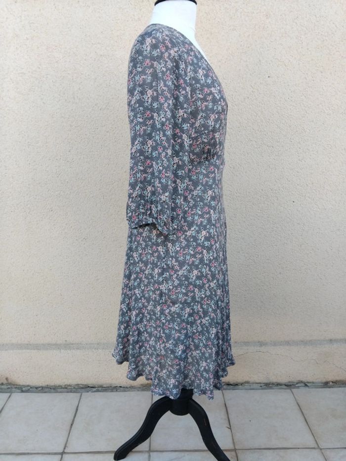 Tres belle Robe Caroll t42  100%viscose - photo numéro 7