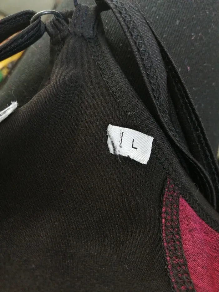 Brassière de sport noire et bordeaux avec bretelles réglables / gémo / (L) - photo numéro 5