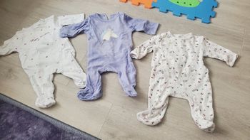 Lot pyjamas bébé