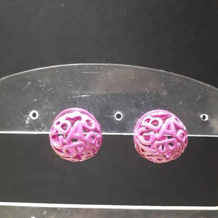 Boucles d'oreilles lettres violet