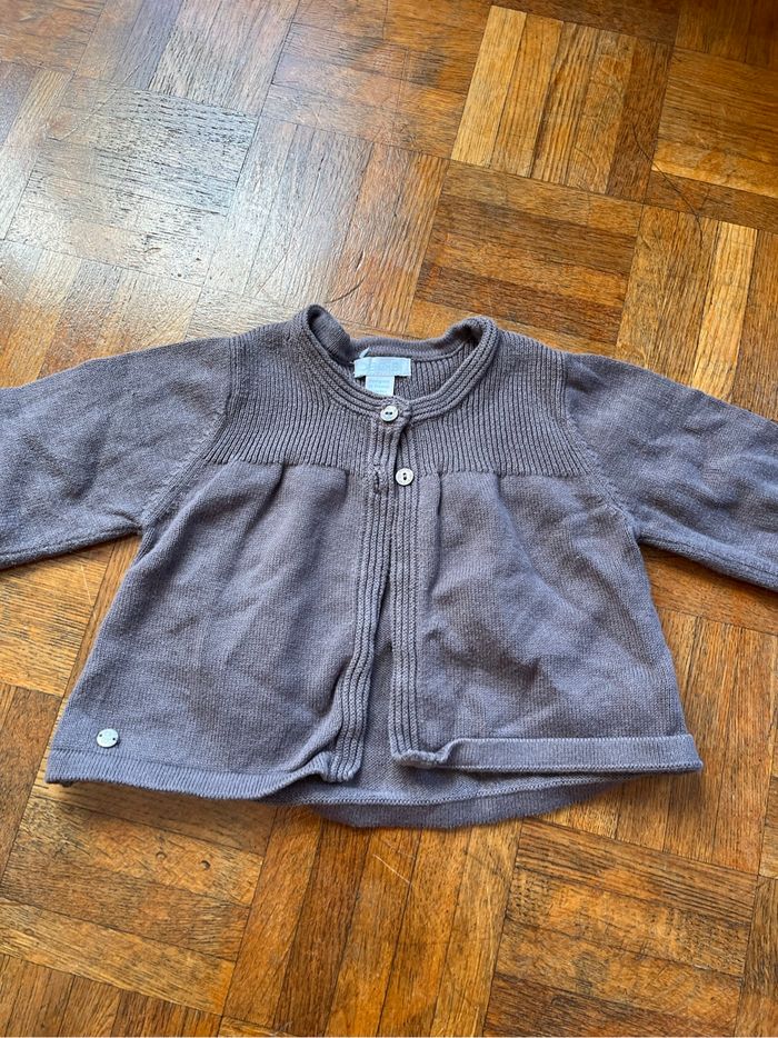 Gilet gris 12 mois
