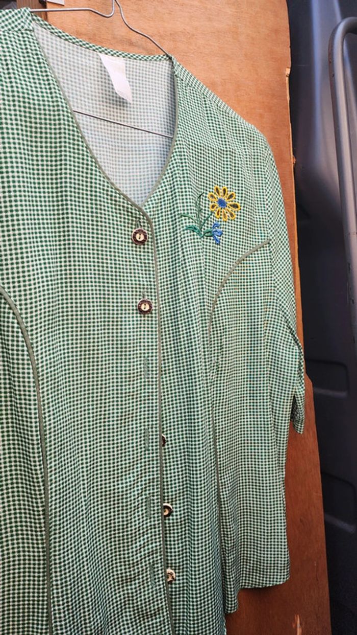 Superbe blouse vichy brodée autrichienne vintage - photo numéro 3