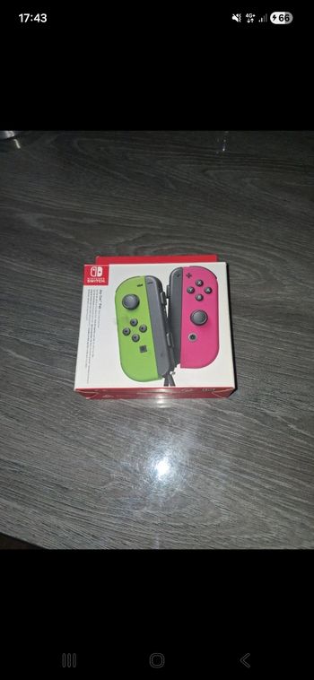 Manette switch rose et vert 