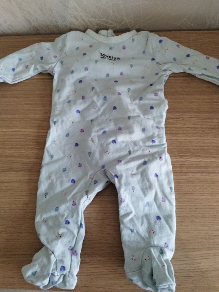 Pyjama 3 mois - photo numéro 4