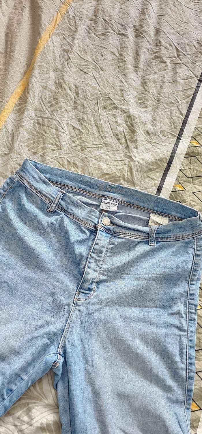 Jean femme taille 44 - photo numéro 4