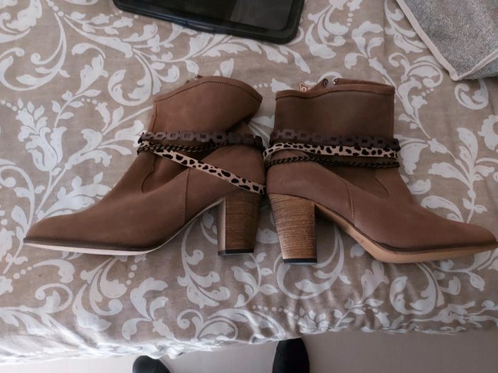 Bottines pointure 40 neuves