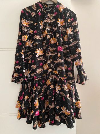 Robe manches longues légère à fleurs et volants