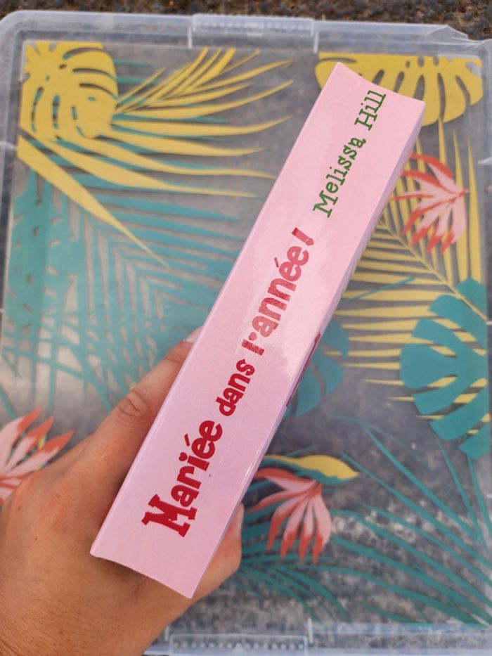 Livre broché "mariée dans l'année" de Melissa Hill - photo numéro 3