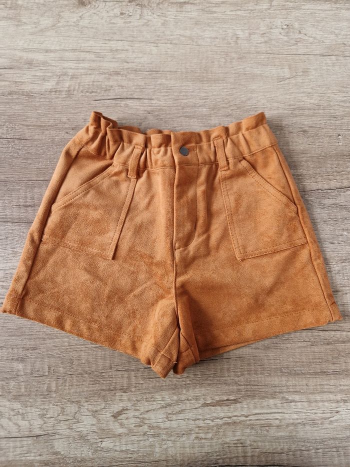 Short 10 ans