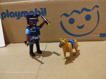 Playmobil 71162 policier et chien - occasion