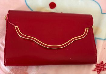Pochette rouge
