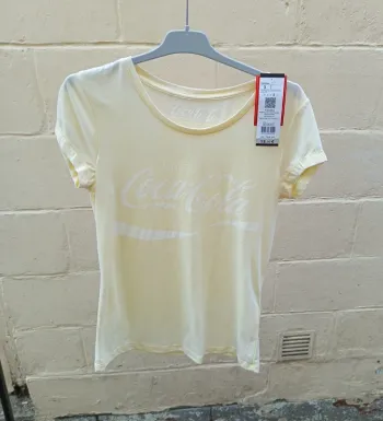 Tee-shirt jaune pastel Coca Cola T36