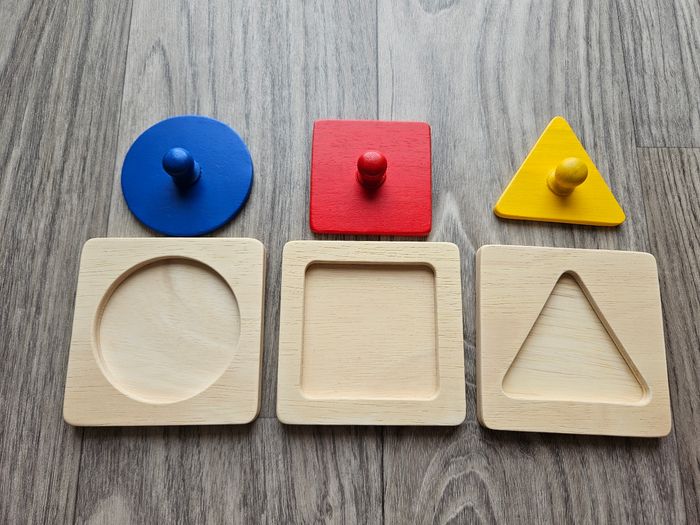 Trio de formes géométriques  à encastrer Ateliers Montessori Oxybul - photo numéro 2