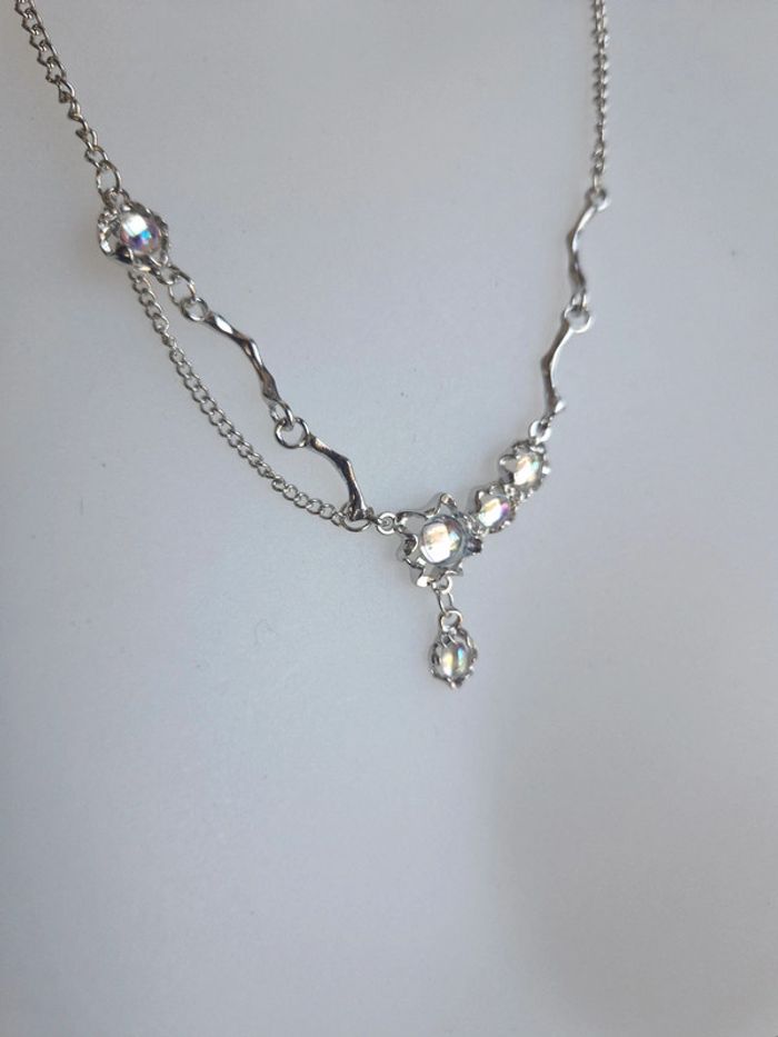 Collier fantaisie argenté asymétrique - photo numéro 2