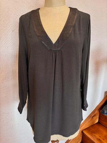 Blouse manches longues avec détails dentelles Elora