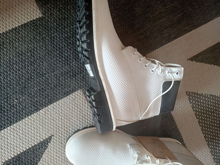 Chaussures montantes - photo numéro 2