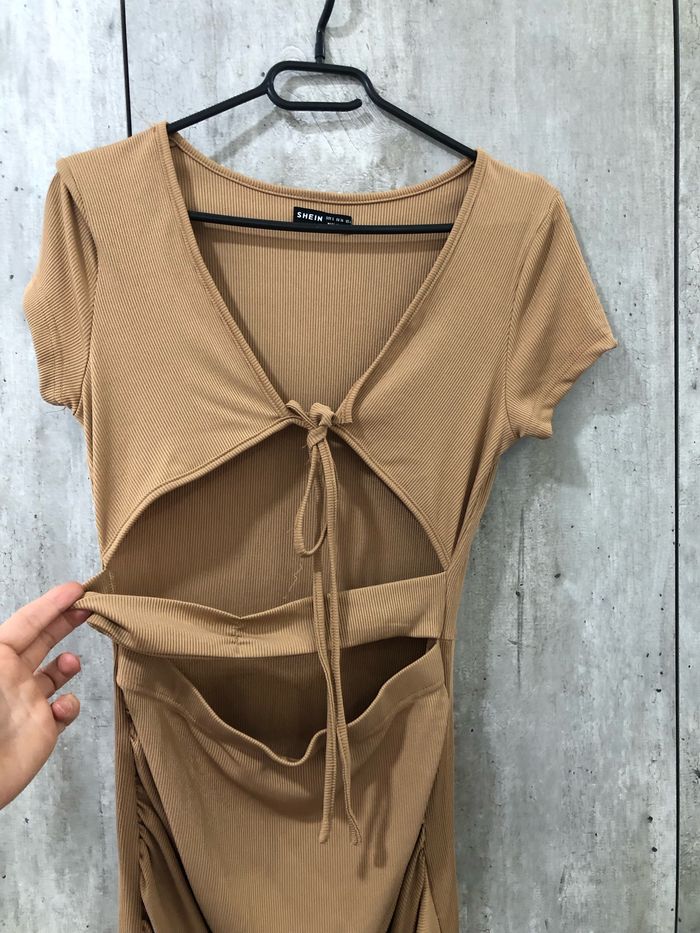 Magnifique robe - photo numéro 3