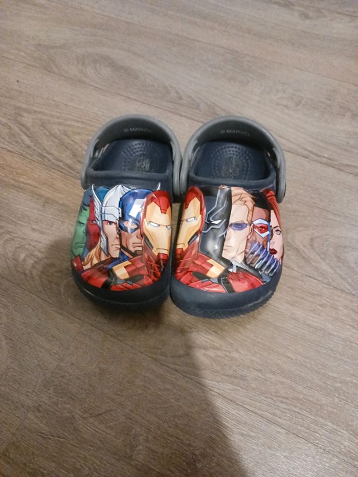 Crocs Marvel