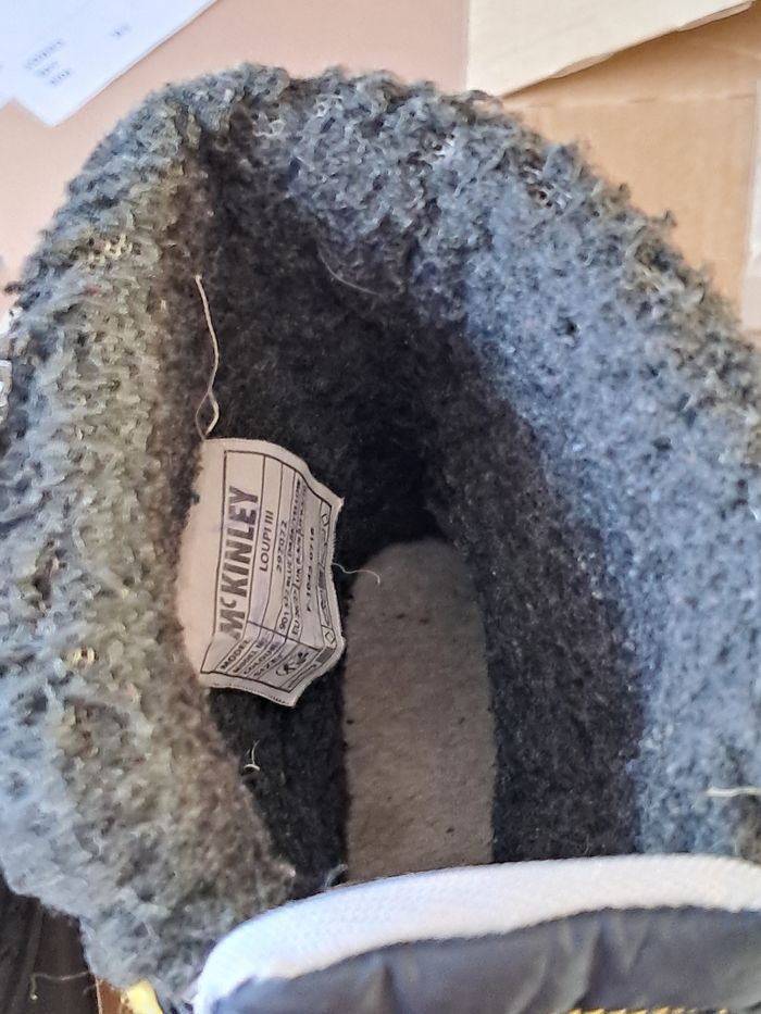 Une paire de ski pointure 26/27 - photo numéro 4