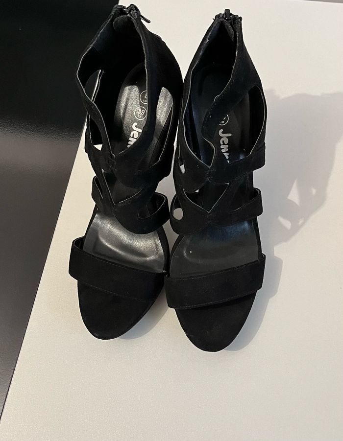 Sandale - photo numéro 3