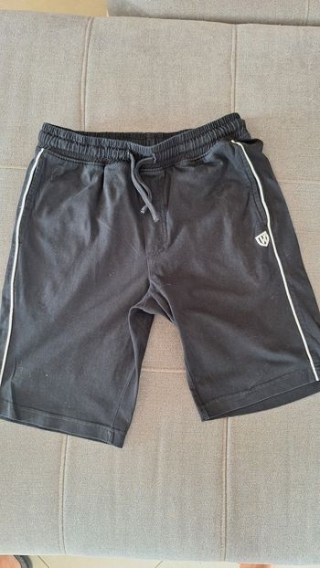 Short bermuda jogging noir xs avec poches 13/14 ans