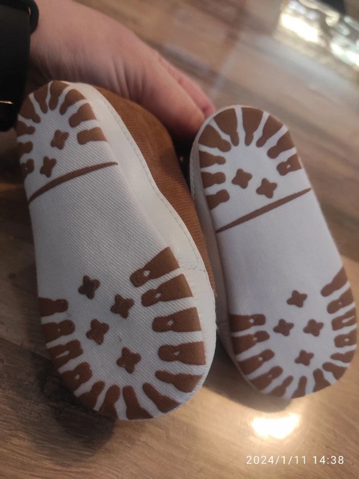 Chaussure neuf - photo numéro 3