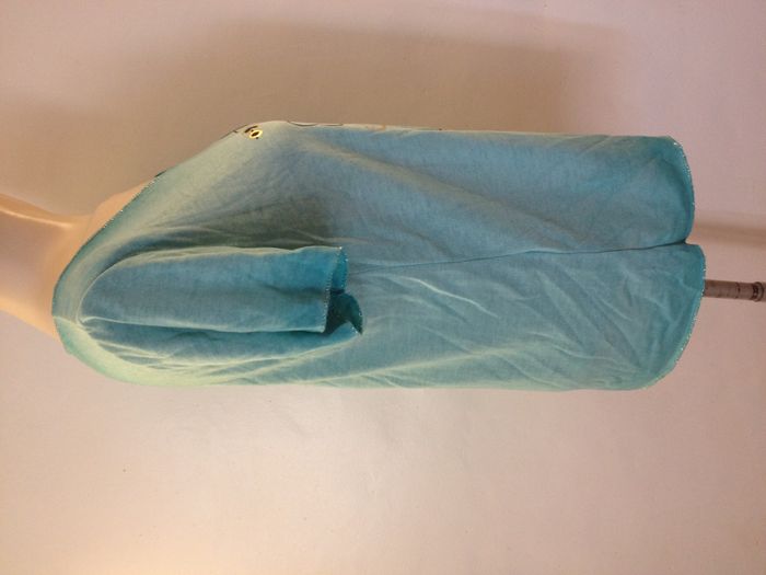 T shirt bleu clair nuancé ✧ motifs coeurs ✧ manches courtes ✧ look féminin - photo numéro 2