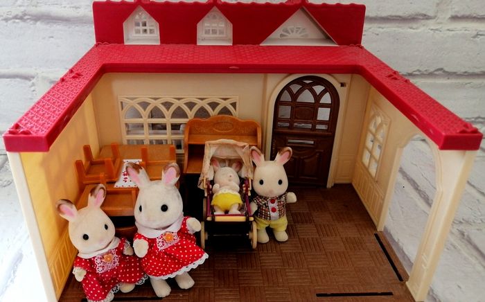 Maison et figurines sylvanian - photo numéro 9
