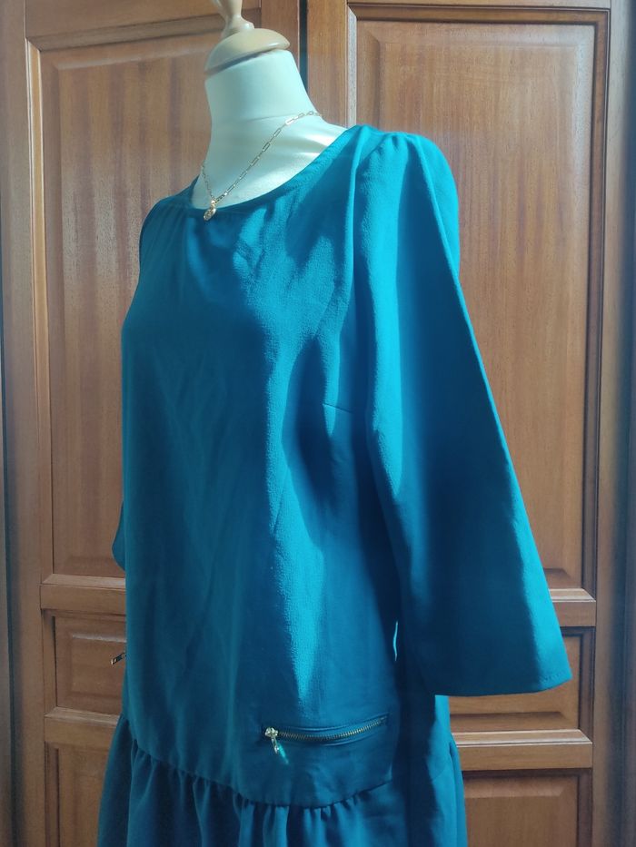 Robe mi-longue 42 XL bleu canard fermeture doré Neuve avec étiquette - photo numéro 4