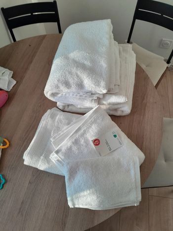 Lot serviettes neuves