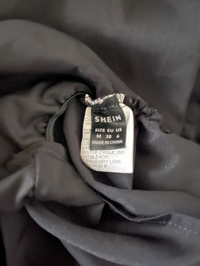 Robe noire moulante Taille M- 38 - photo numéro 6