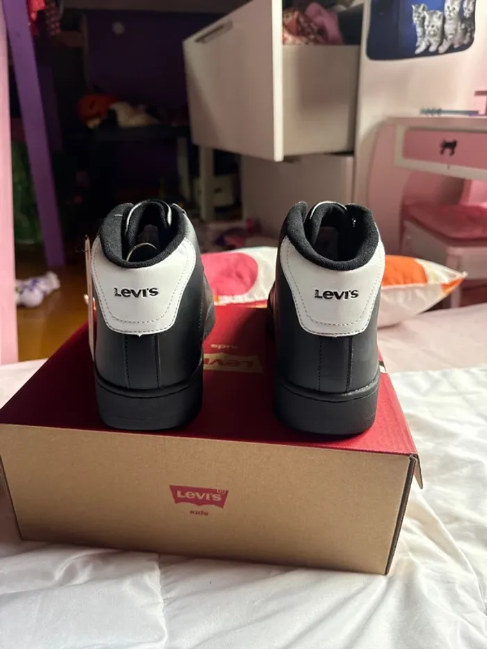 Superbes baskets montantes Levi’s neuves avec étiquette pointure 38 - photo numéro 6