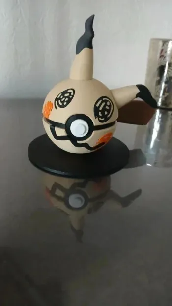 Pokeball Mimiqui