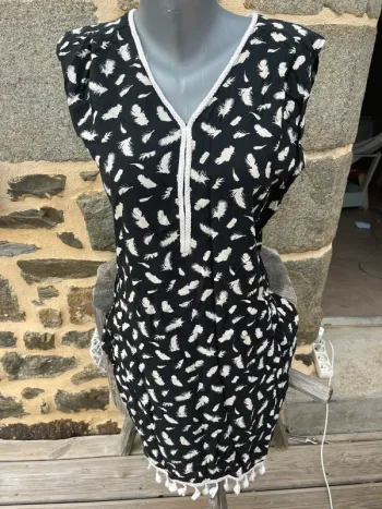 Robe noir imprimée plume crème - Goa