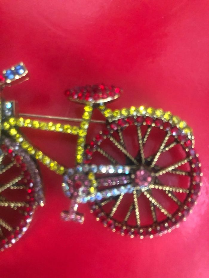 Belle broche vélo - photo numéro 3
