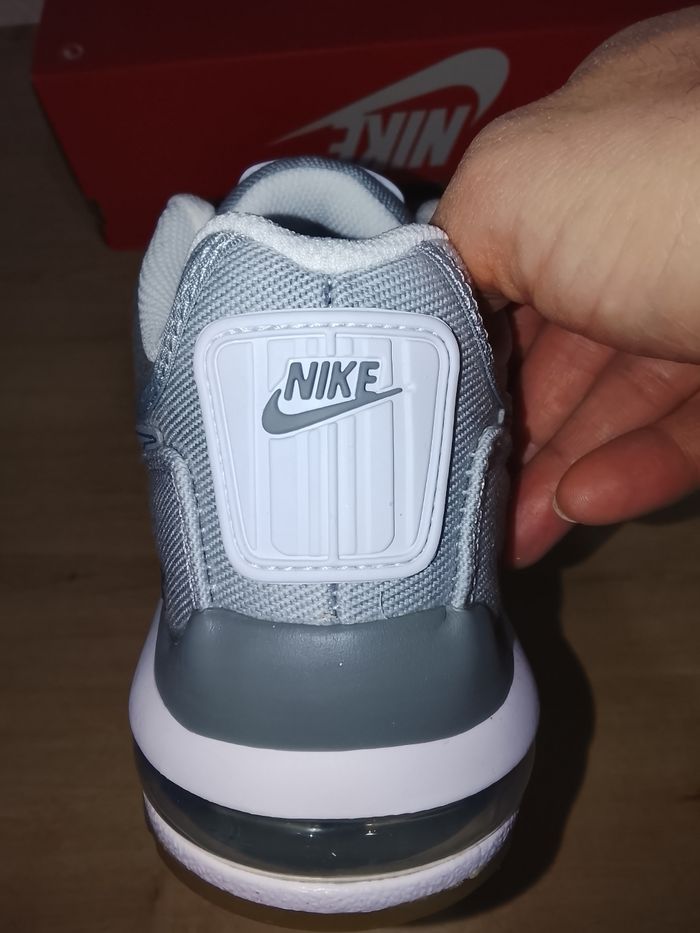 Air max limited 3  taille  40 - photo numéro 4