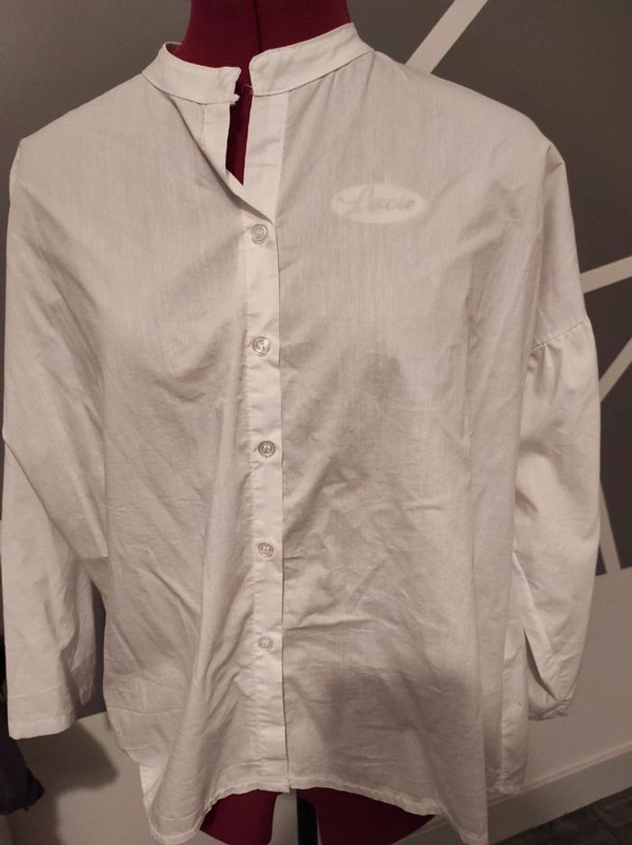 Chemise blanche avec Mickey t unique neuve - photo numéro 2