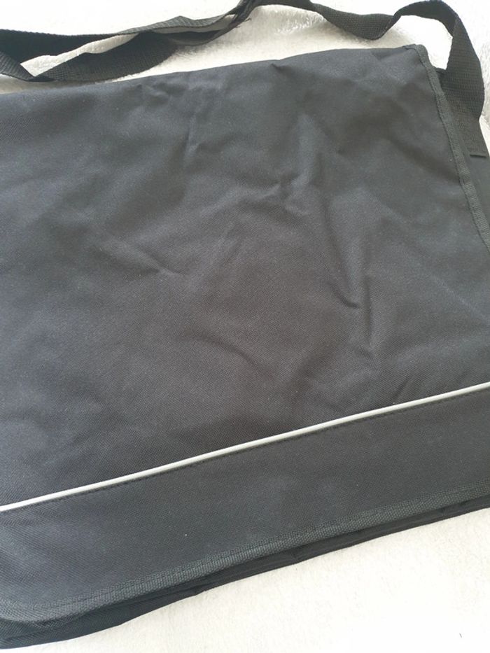 Très grand sac neuf - photo numéro 3