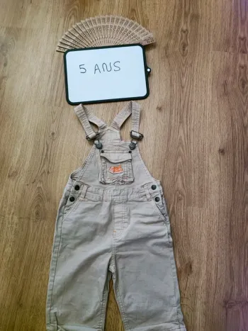 Salopette taille 5 ans