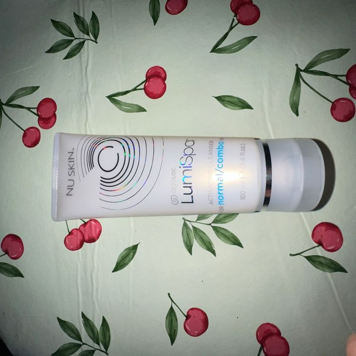 Nettoyant visage nuskin