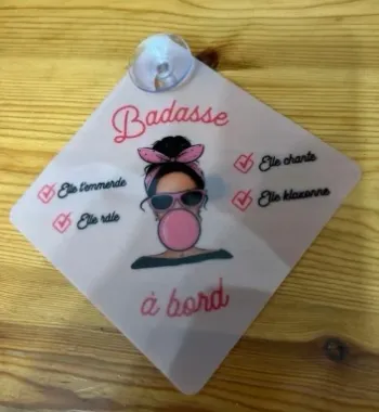 Plaque badasse à bord