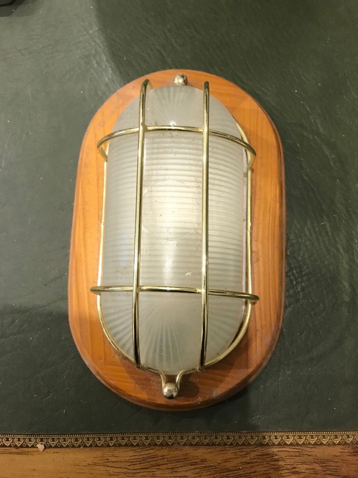 Applique murale lumineuse