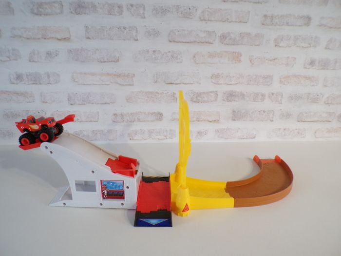 Lanceur  - Blaze et les Monstres Machines - photo numéro 2