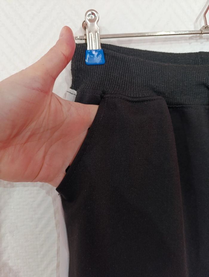 Pantalon ou pantacourt noir et blanc taille 38 - photo numéro 6